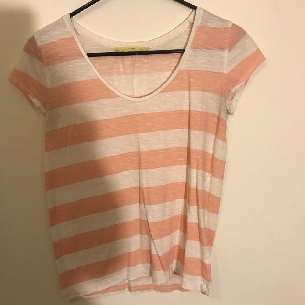 peach & white Loft t-shirt